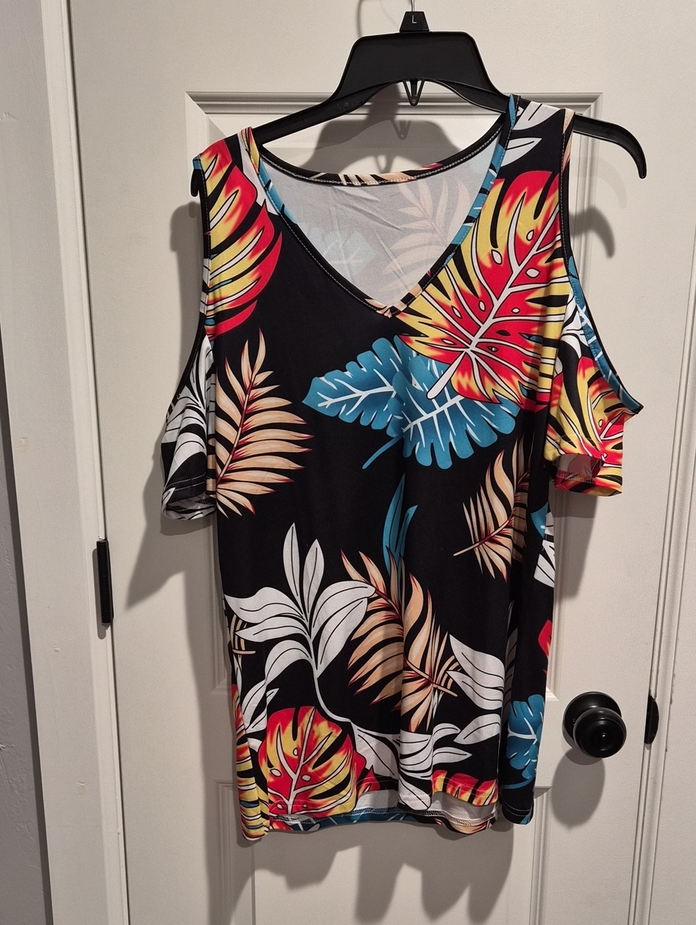Women’s Black Tropical Cold-Shoulder V-Neck Top